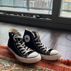 Black Converse